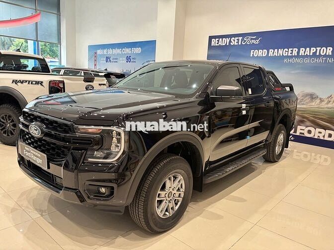 Ford Ranger XLS AT 2026 Đen Tự động 10 cấp