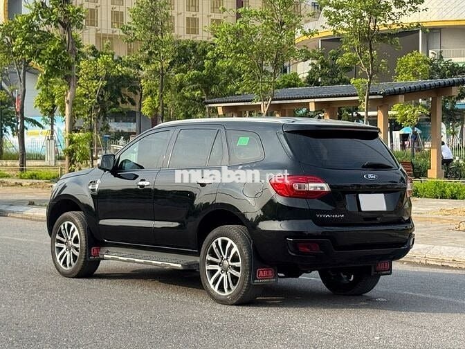 Ford Everest 2019 2.0 Biturbo Titanium Đen