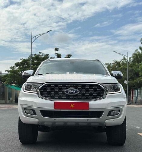Ford Everest Titanium 2021 4X2 AT Trắng