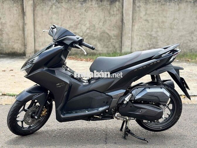 Chính chủ AB 160 ABS Đen 999 Km - Vừa mua mới ạ