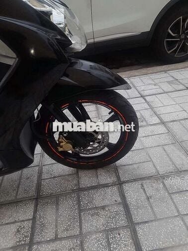Xe Miô mầu đen đòi  2010 bstp 