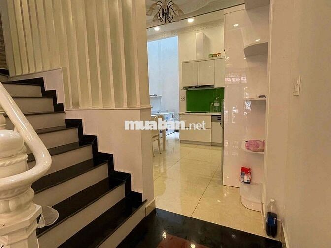 CHO THUÊ NHÀ HẺM XE HƠI QUẬN 7, TRỆT 2 LẦU 3PN+ 3WC 18 TRIỆU/ THÁNG
