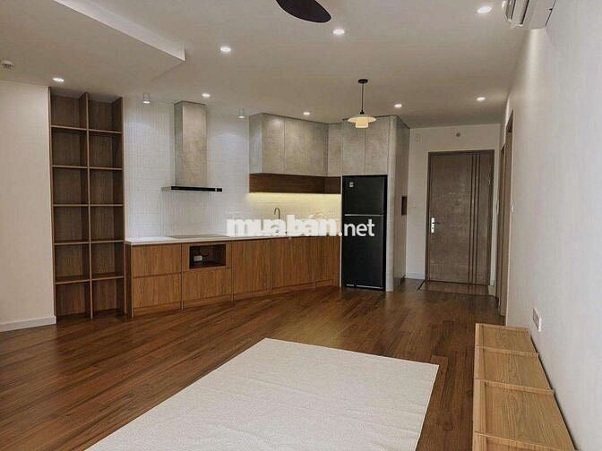 Hiếm! Chung cư CT3 ngõ 34 Hoàng Cầu, 70m2, 2PN, View Hồ