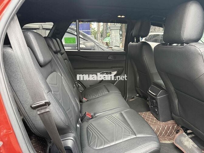 Everest Titanium 1 Cầu Biển SG Xe Đẹp Bán Tại Ford