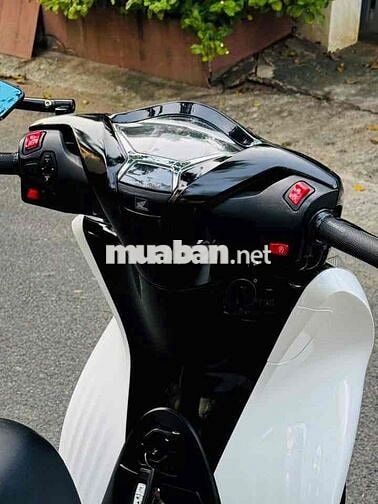 Honda SH 150i 2022 Trắng đen back 9 chủ