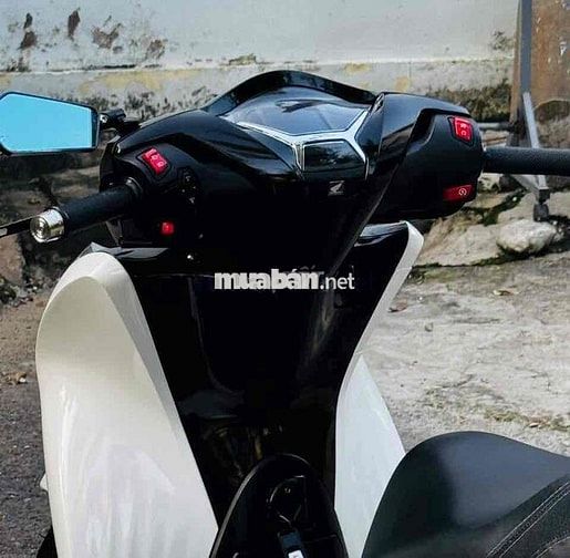 Honda SH 150i 2022 Trắng đen back 9 chủ