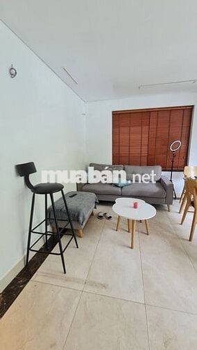 Cho thuê căn hộ View Hồ Tây - 55m2 - 1 ngủ 1 khách - 10 triệu/ 1 tháng