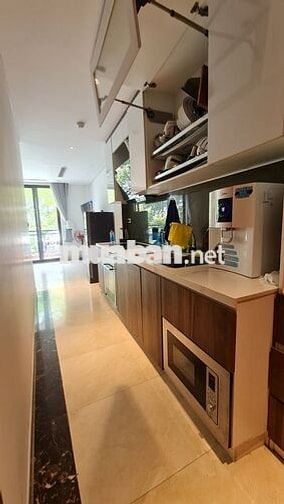 Cho thuê căn hộ View Hồ Tây - 55m2 - 1 ngủ 1 khách - 10 triệu/ 1 tháng