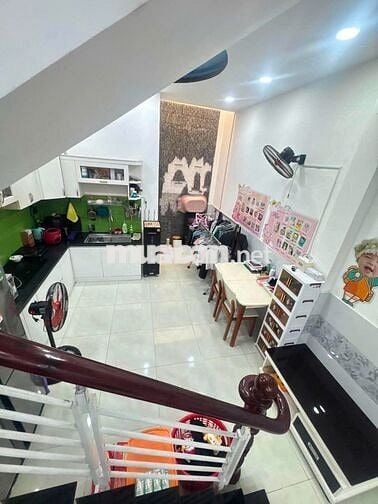 CHÍNH CHỦ GỬI BÁN - BÁN NHÀ HXH 2PN TẠI ĐƯỜNG BÙI QUANG LÀ P12 GÒ VẤP
