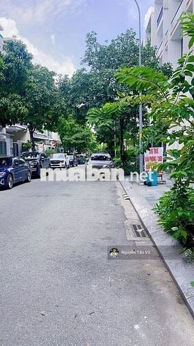 Cho thuê văn phòng 80m2 Vạn Phúc City, Thủ Đức, 13 triệu/tháng