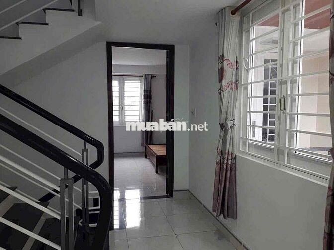 Nhà trệt 2 lầu 9*15; 3pn 4wc đg xe tải Rẻ chốt lẹ