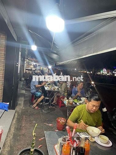 Q3- Tuyển phục vụ đi làm luôn🔥