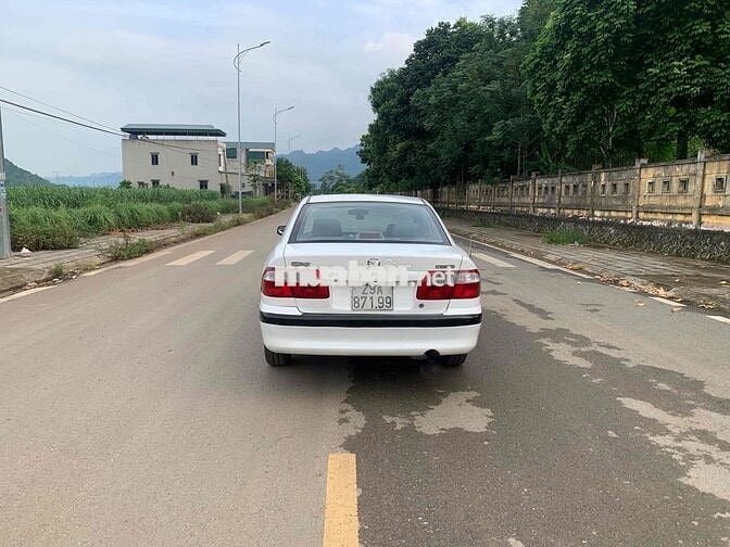 Mazda 626 Số sàn Xăng Trắng