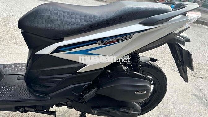 Honda Vario 125 2017 Trắng đen ( hỗ trợ góp )