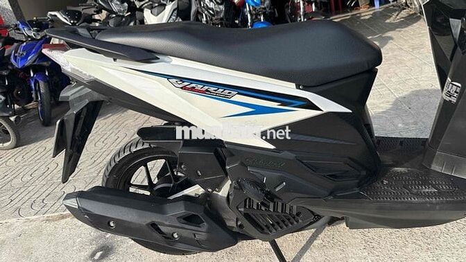 Honda Vario 125 2017 Trắng đen ( hỗ trợ góp )