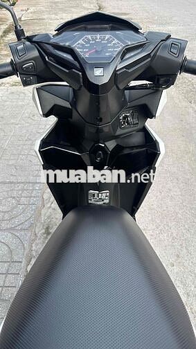 Honda Vario 125 2017 Trắng đen ( hỗ trợ góp )