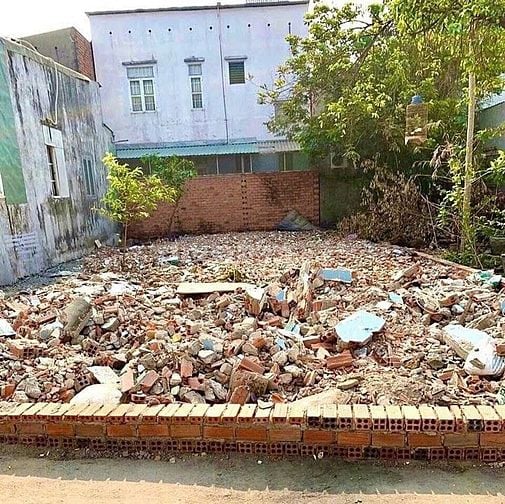 Bán Gấp 101m2 giá 1tỷ680 tại xã Tân Xuân, Hóc Môn, Sổ Hồng Riêng