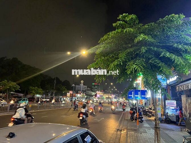 Bán nhà mặt tiền Dương Quảng Hàm, quận Gò Vấp