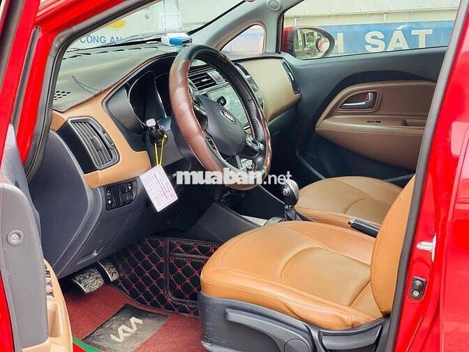 Chính chủ bán Kia Rio Hatback 2015 STĐ màu Đỏ