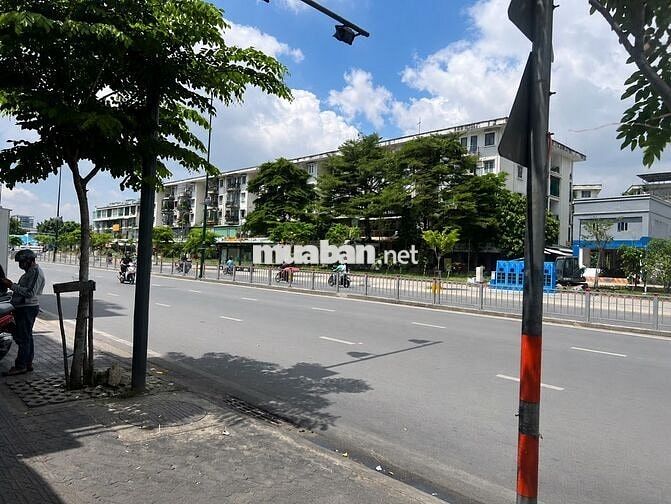 Bán nhà mặt tiền Dương Quảng Hàm, quận Gò Vấp