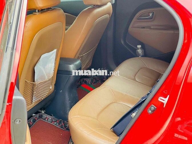 Chính chủ bán Kia Rio Hatback 2015 STĐ màu Đỏ