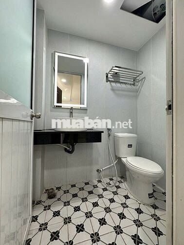 STUDIO CỬA SỔ THOÁNG FULL NỘI THẤT CAO CẤP GIÁ RẺ - KHU E.TOWN, HHT