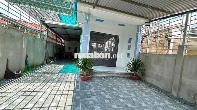 Cho thuê nhà nguyên căn chợ ngã 3 Ông Trác