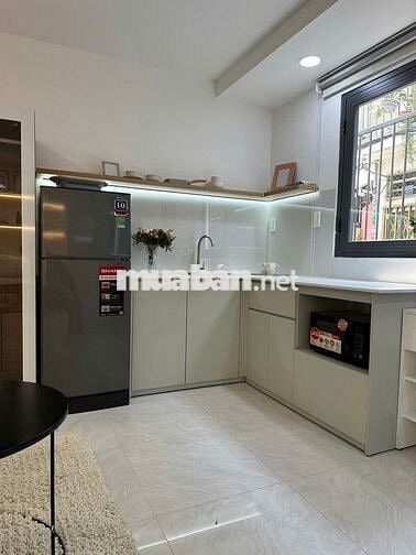 STUDIO CỬA SỔ THOÁNG FULL NỘI THẤT CAO CẤP GIÁ RẺ - KHU E.TOWN, HHT