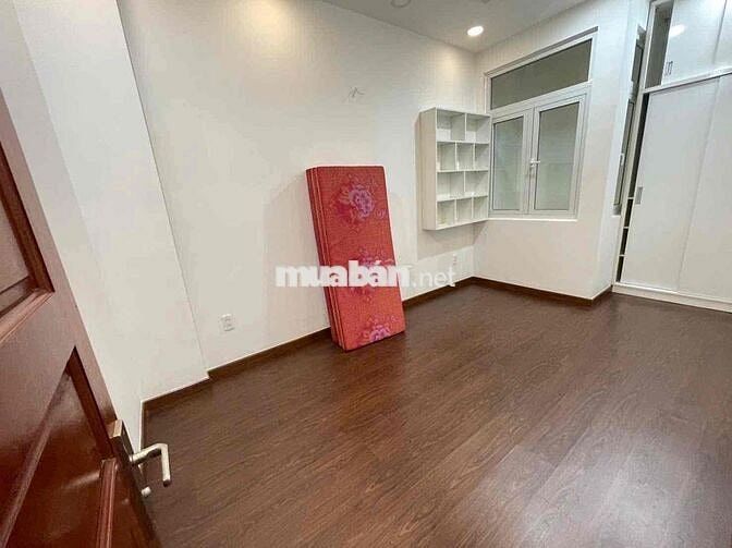 Cho thuê nhà phố hẻm xe hơi gần KCX Quận 7 ❗️