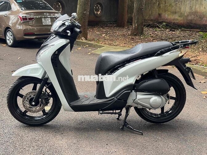 Honda SH125i Trắng Ý 150i