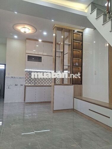 tôi chính chủ bán nhà trệt lầu hóc môn sdc mua bán vì bằng 