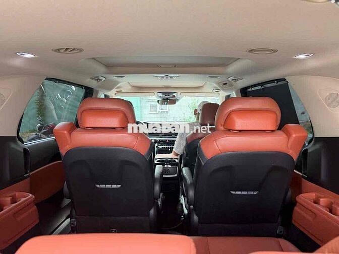 Kia Carnival Signature 2.2 Dầu 2024 62430 km