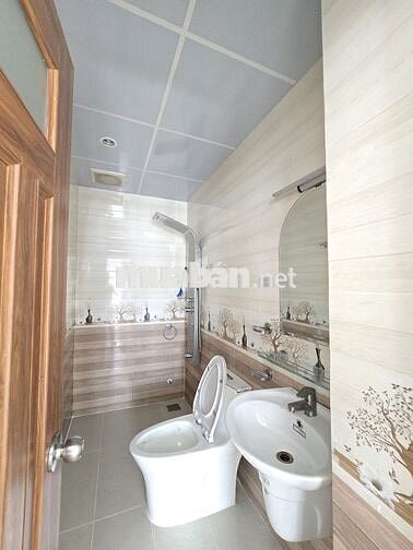 Cho thuê nhà nguyên căn hẻm lớn 8m ngay cầu An Lộc Gò Vấp