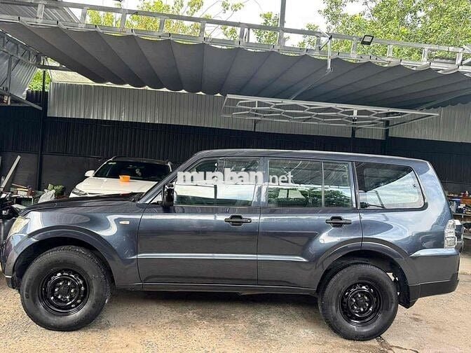 Mitsubishi Pajero V93 2008 Xám