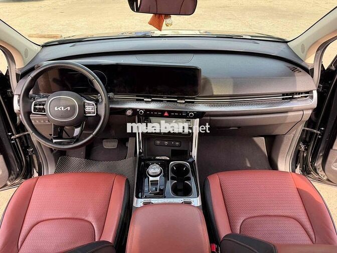 Kia Carnival Signature 2022 Dầu 68000km Đen