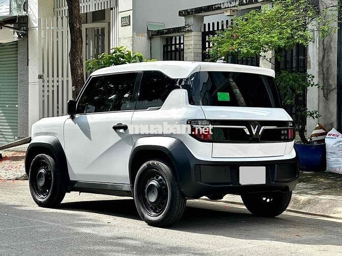 VinFast VF3 màu trắng đi 3,800km