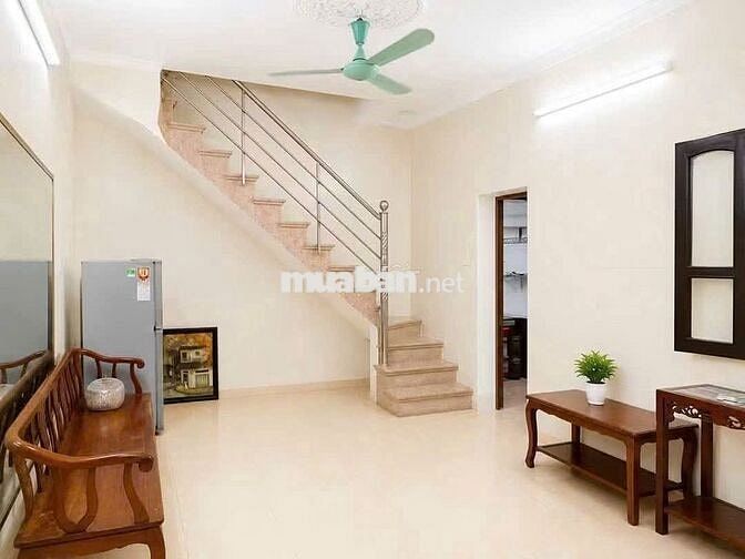 Cho thuê nhà riêng ngõ 265 Thanh Nhàn -35m2- 2 ngủ