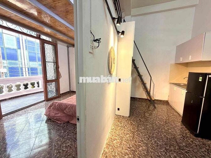 Cho thuê căn 2pn1wc ban công full nt ở Sư Vạn Hạnh gần Huflit quận 10