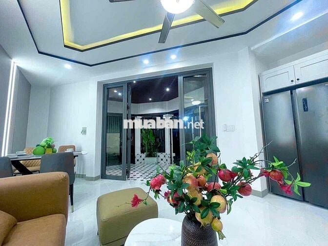 🔔🔔🔔nhà bán sổ hồng riêng gốc 2 mặt tiền đường trước nhà 4 m🔔🔔🔔