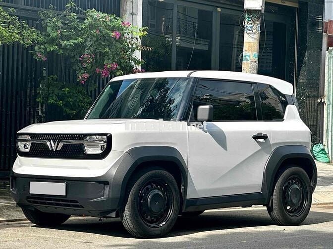 VinFast VF3 màu trắng đi 3,800km