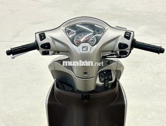 Honda Vision 2018 Bạc 110cc
