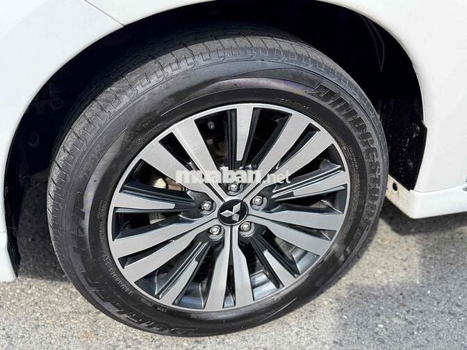 Mitsubishi Outlander 2.0 CVT 2023 Trắng 76.000 Km