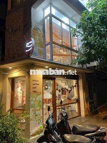 Mặt Tiền Trường Sa 160m2 3 Tầng VỉaHè Rộng Lắp Kính Gần Phan Xích Long