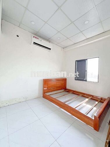 PENTHOUSE- 1 phòng ngủ-full ban công rộng trồng cây- 50m2