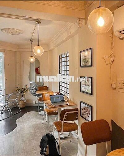 Mặt Tiền Trường Sa 160m2 3 Tầng VỉaHè Rộng Lắp Kính Gần Phan Xích Long
