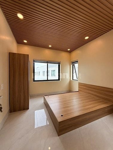 CHO THUÊ NHÀ SOLAR FULL NỘI THẤT , NHÀ MỚI , LH 0903.368.345