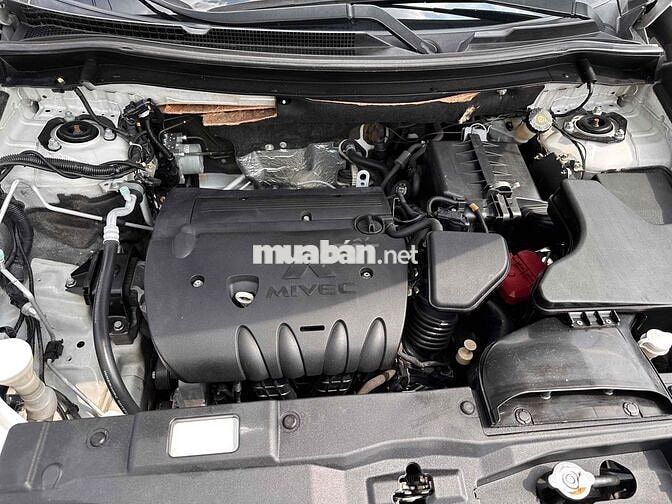 Mitsubishi Outlander Premium 2020 Trắng