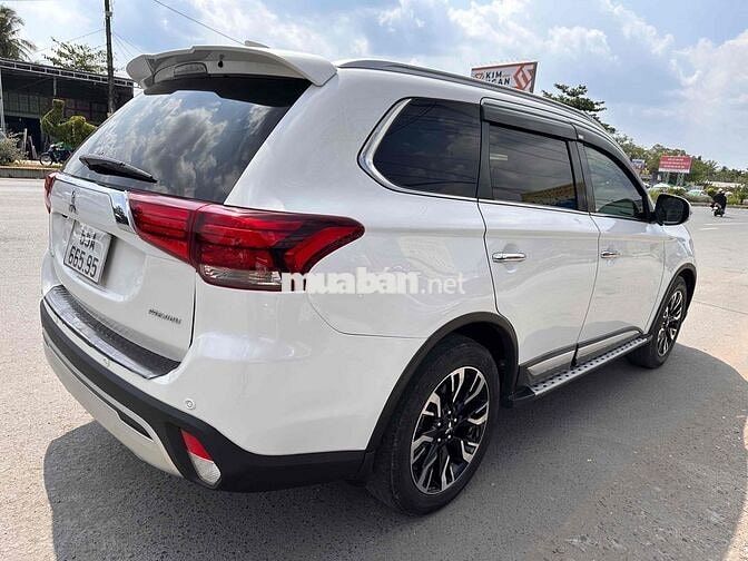 Mitsubishi Outlander Premium 2020 Trắng