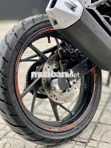 CBR150R 2018 Đen Cam Sportbike BSTP Chính Chủ