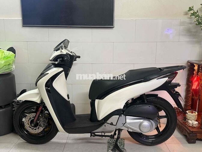 Honda SH ý 150i 2010 bs vip chính chủ công chứng